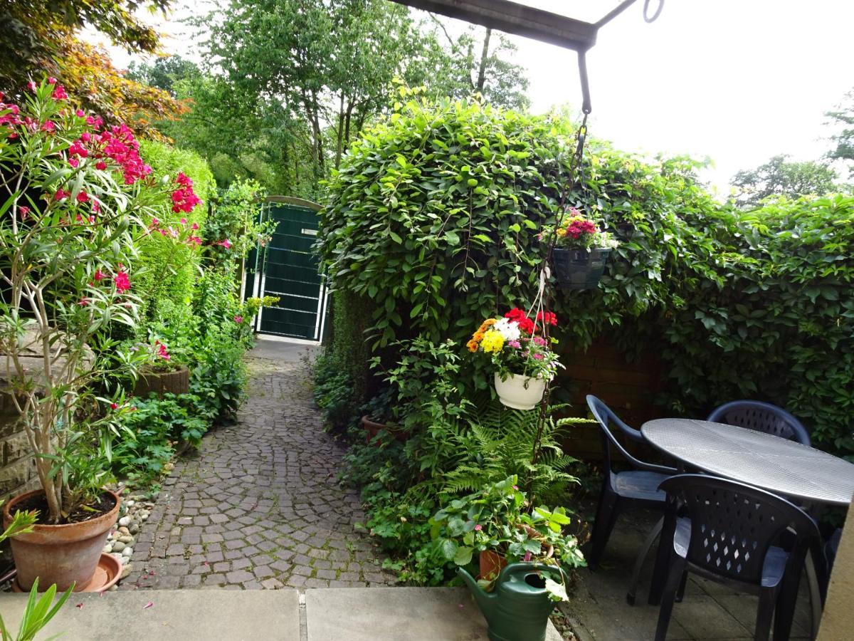 Ferienwohnung Im Gruenen Mit Balkon Хердеке Экстерьер фото