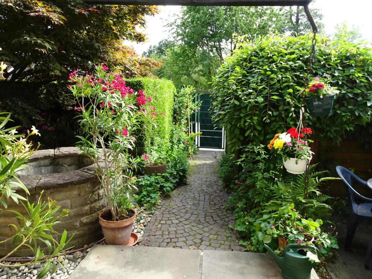 Ferienwohnung Im Gruenen Mit Balkon Хердеке Экстерьер фото